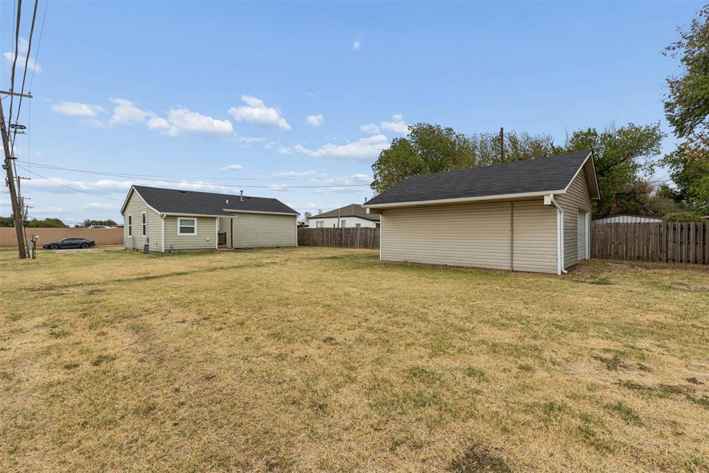 230 Se 60th Street Property Photo 27