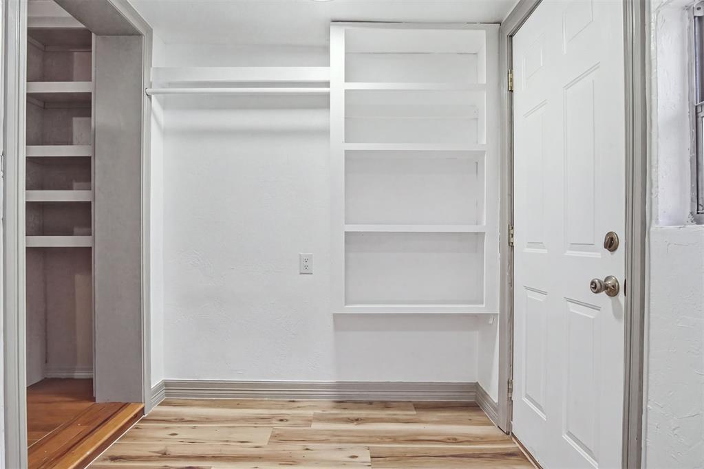 527 N Lahoma Avenue Property Photo 13