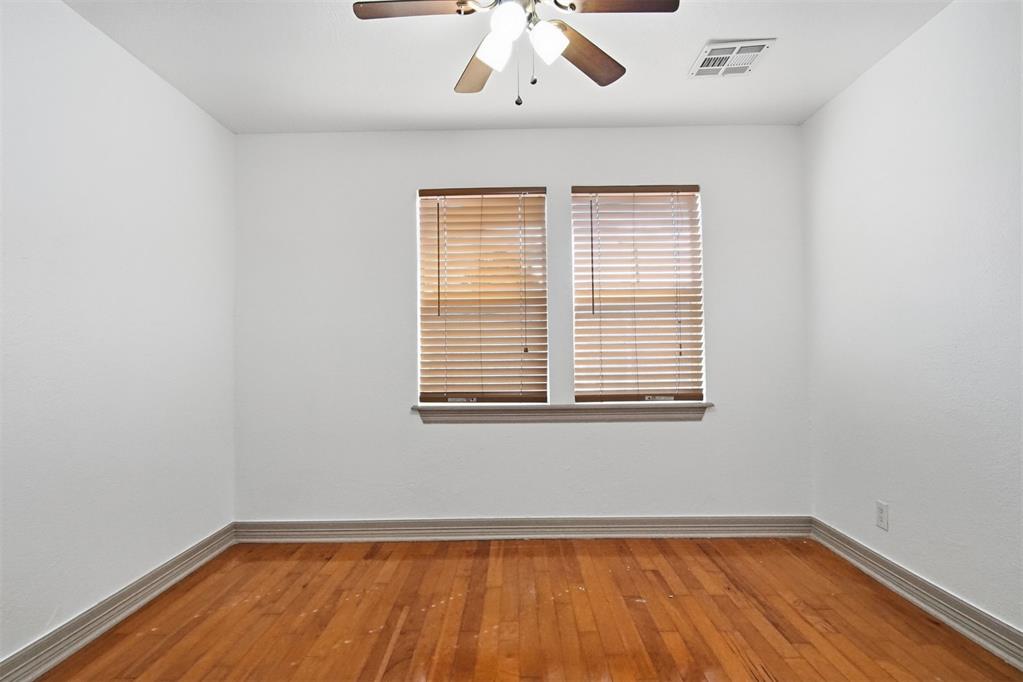 527 N Lahoma Avenue Property Photo 15