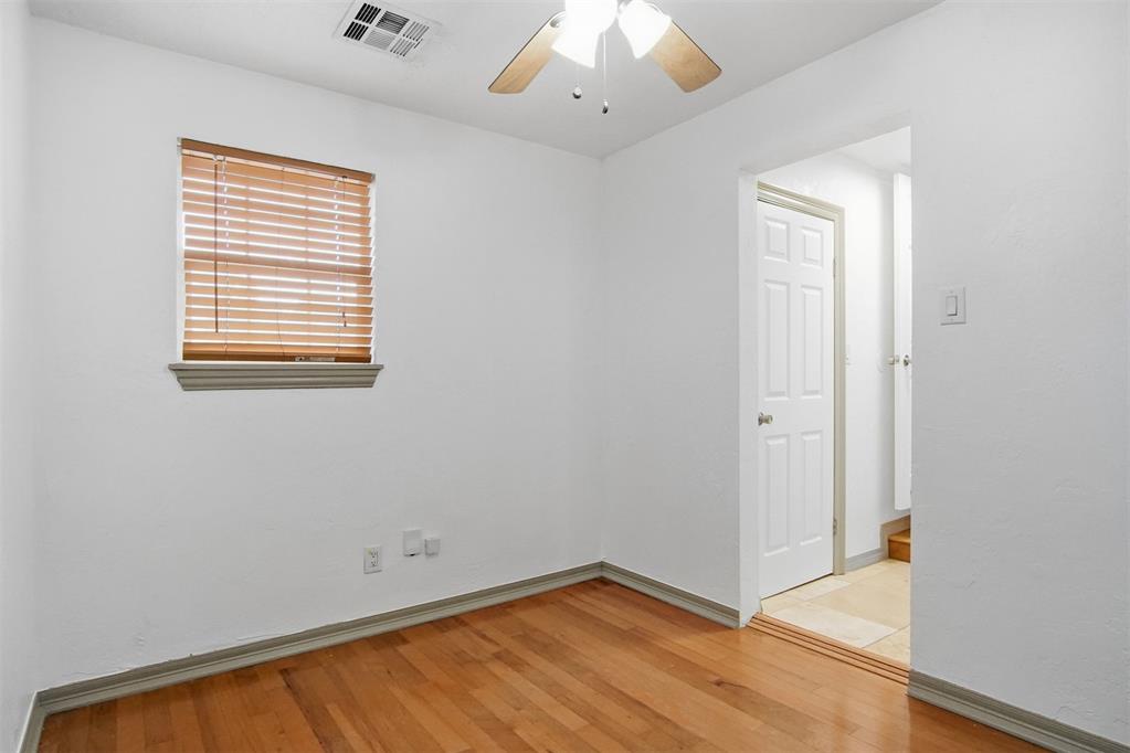 527 N Lahoma Avenue Property Photo 25