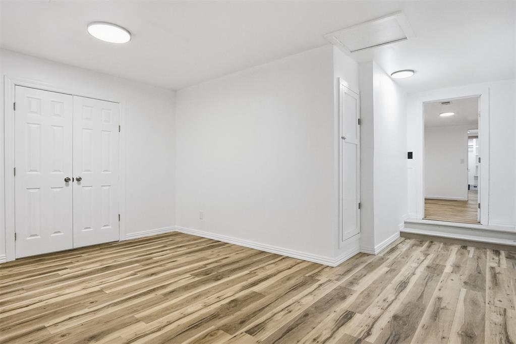 527 N Lahoma Avenue Property Photo 28