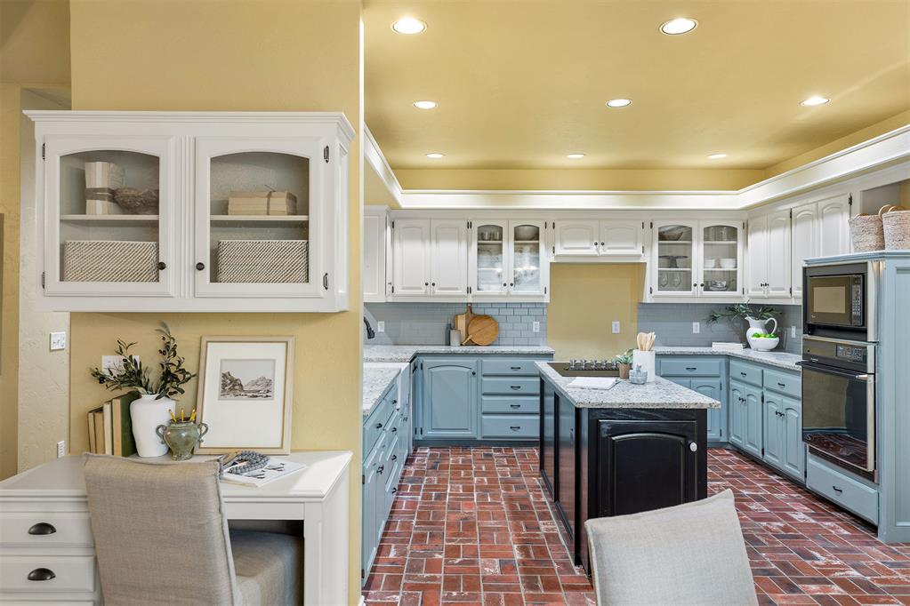 6108 Plum Thicket Road Property Photo 8