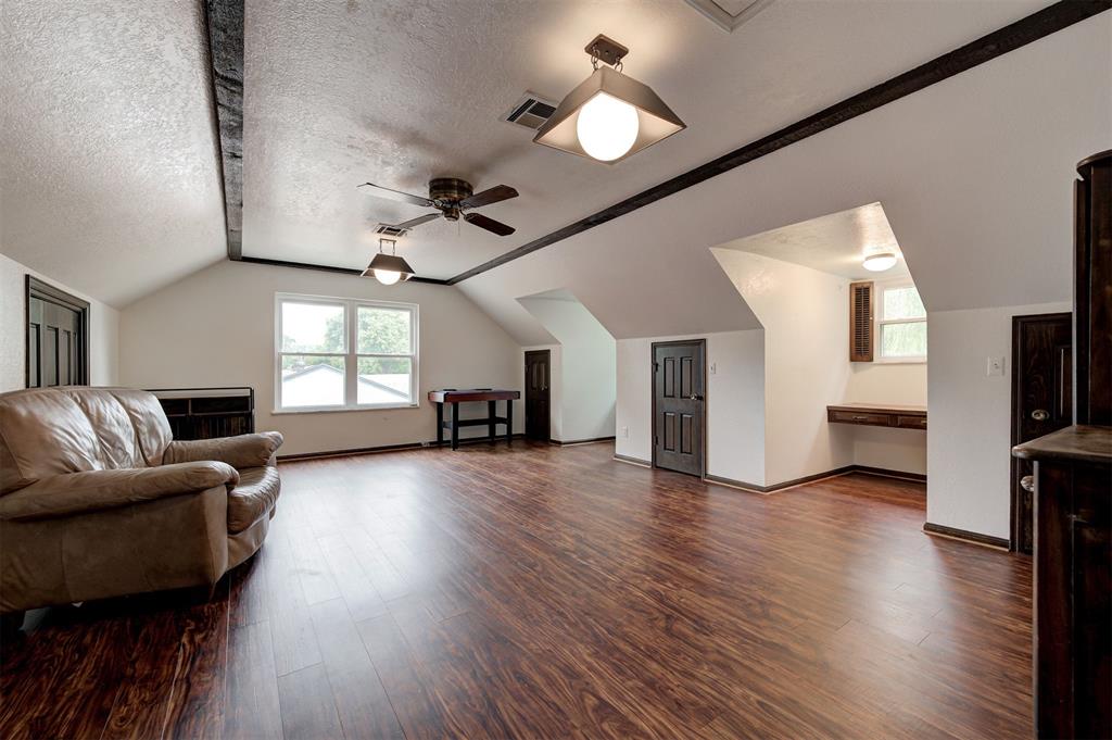 806 Glenmanor Drive Property Photo 25