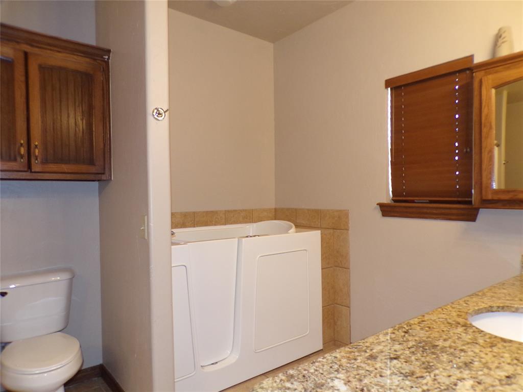133 W 6th Street Property Photo 28