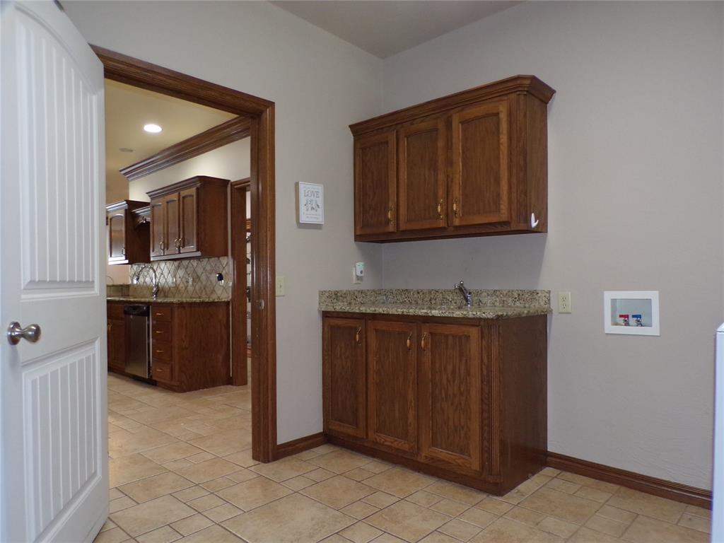 133 W 6th Street Property Photo 36