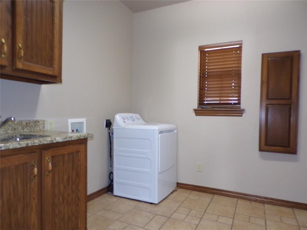 133 W 6th Street Property Photo 38