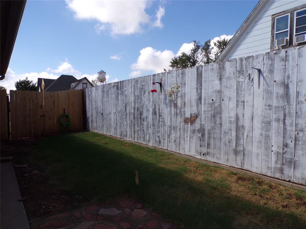 133 W 6th Street Property Photo 42