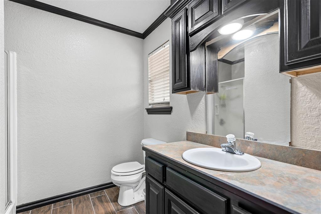 802 S Clayton Avenue Property Photo 19
