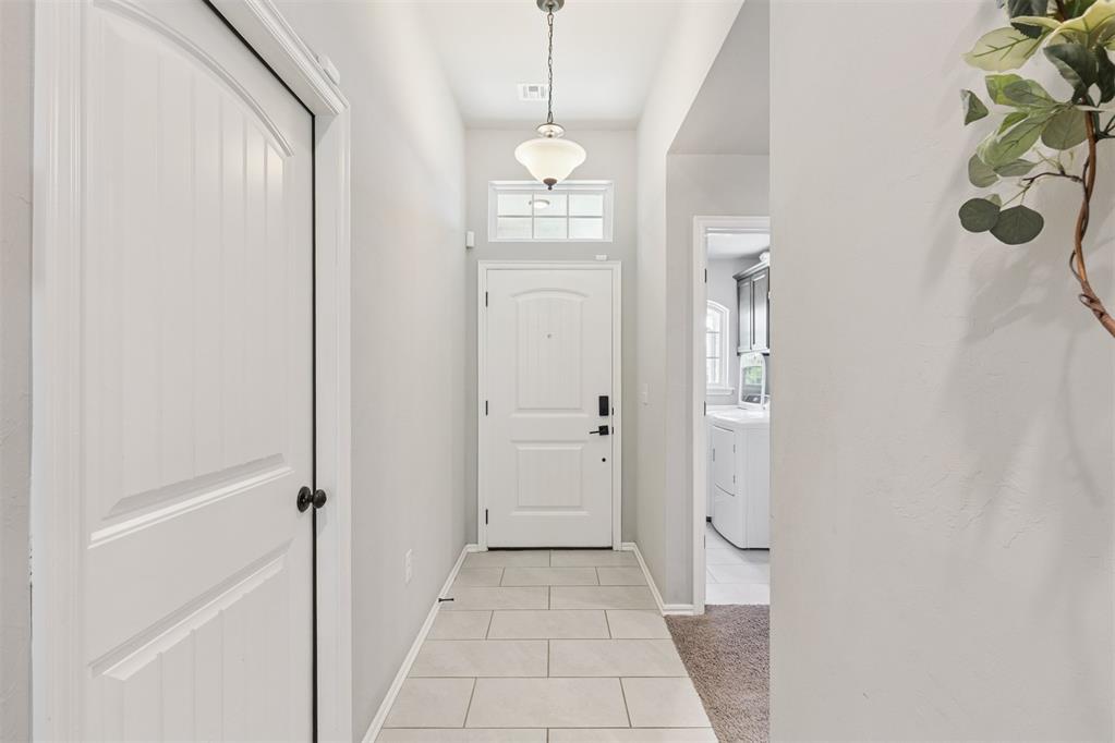 11401 Sw 8th Circle Property Photo 2