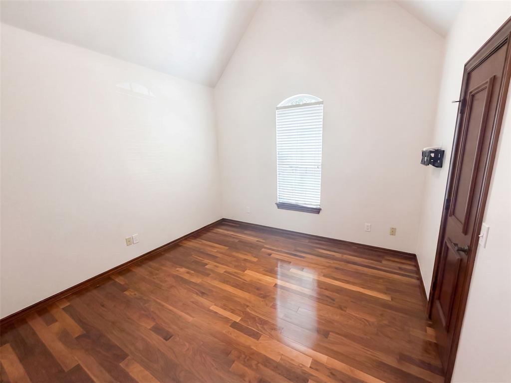 1017 W Camellia Way Property Photo 6