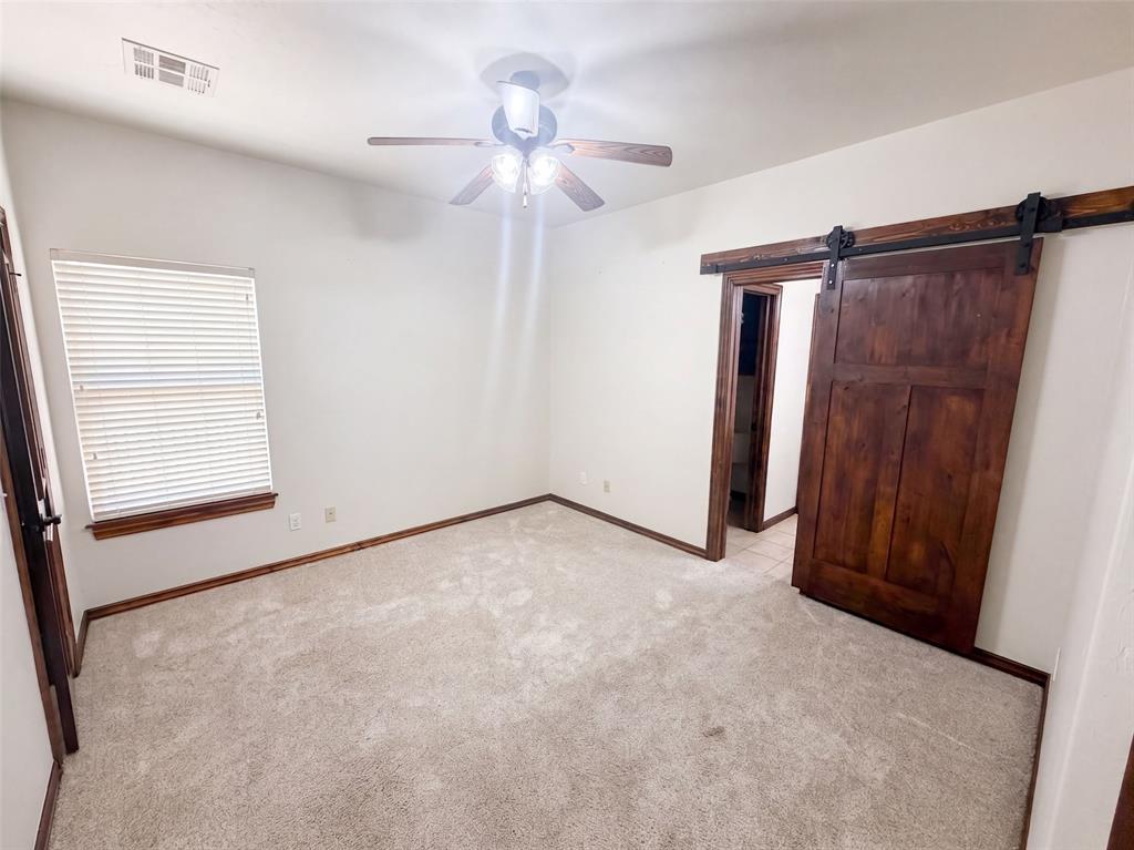 1017 W Camellia Way Property Photo 9