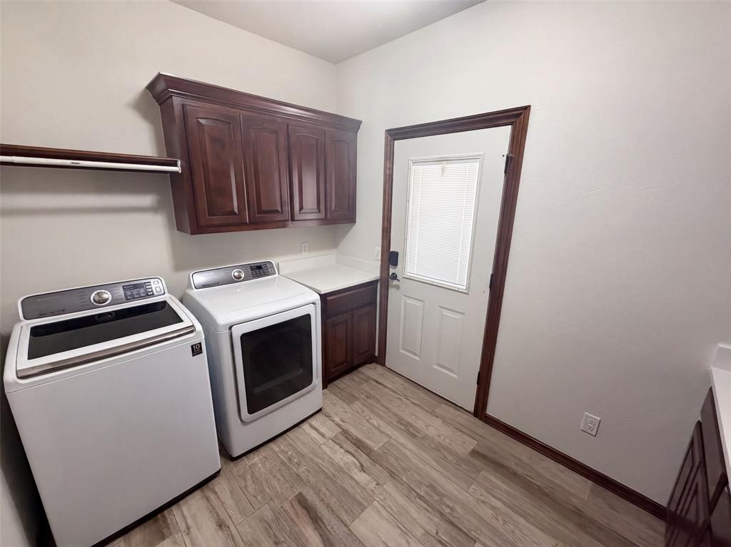 1017 W Camellia Way Property Photo 14