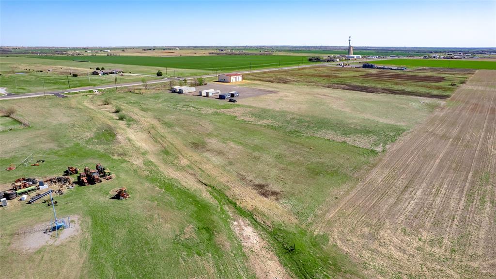 20880 Highway 152 Property Photo 6