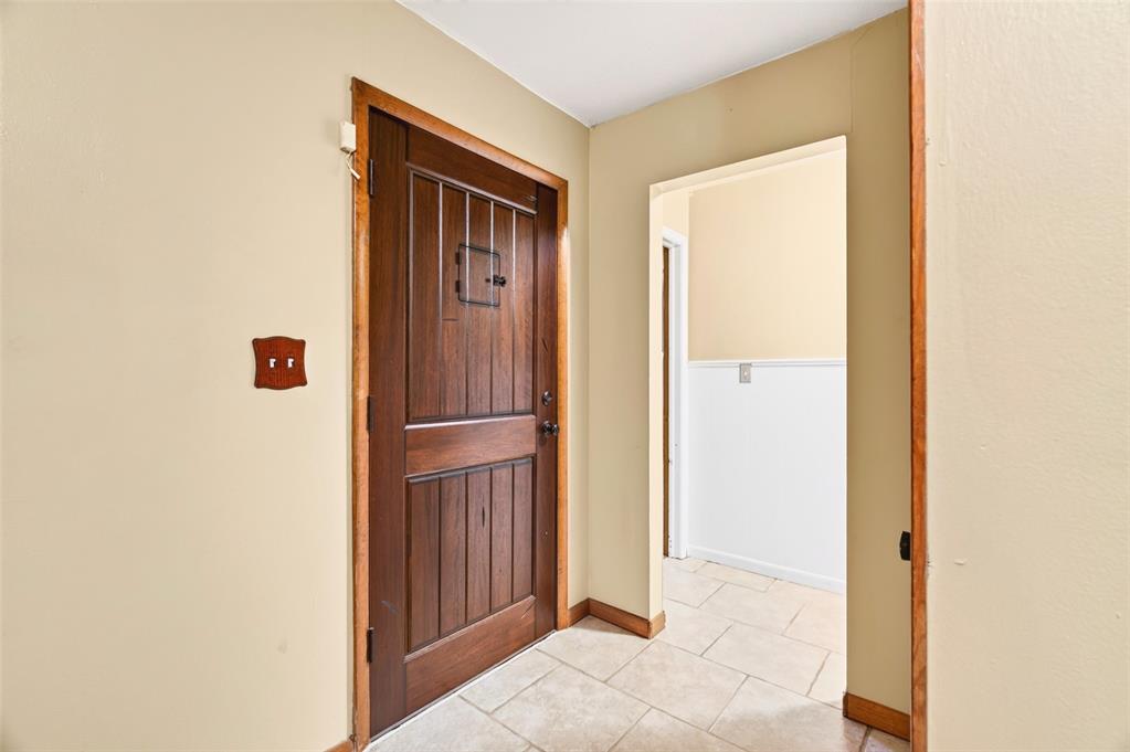 860 Park Avenue Property Photo 3