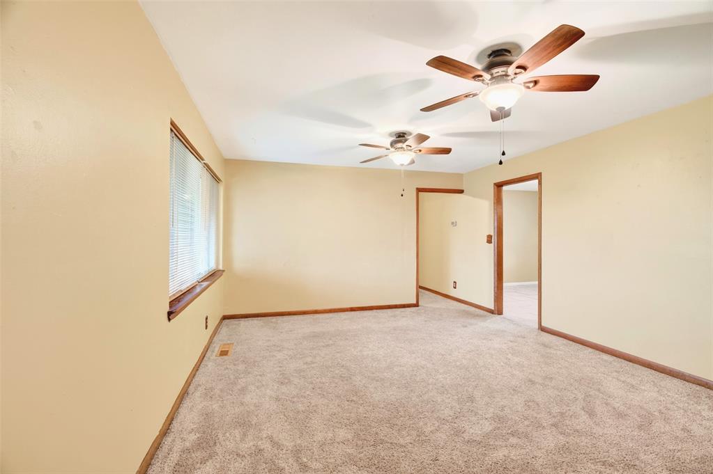 860 Park Avenue Property Photo 5