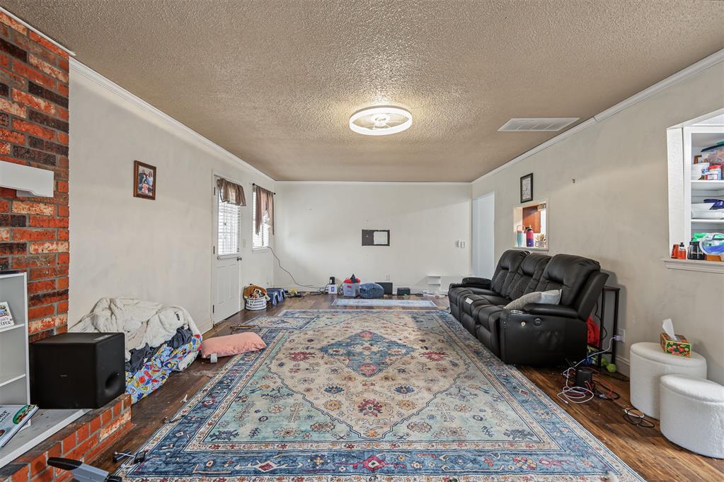 8724 Dena Lane Property Photo 11
