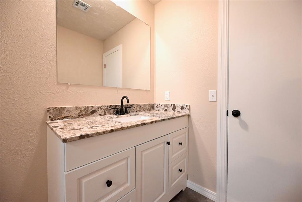 107 Glenwood Drive Property Photo 11