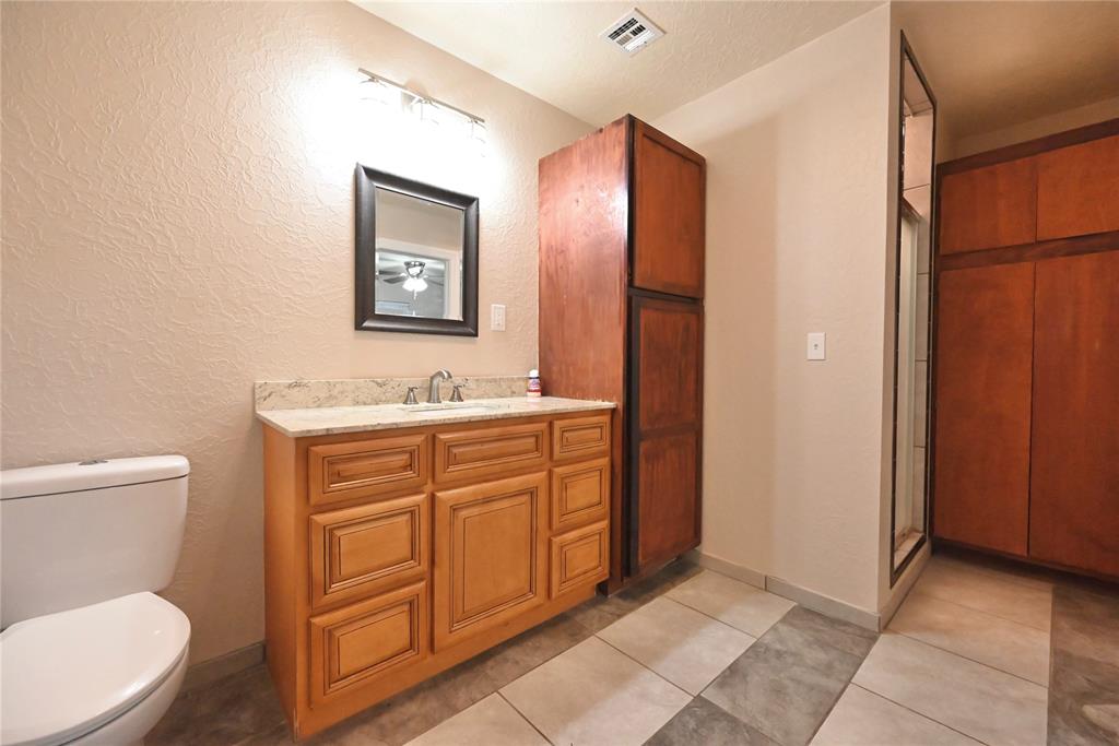 107 Glenwood Drive Property Photo 16