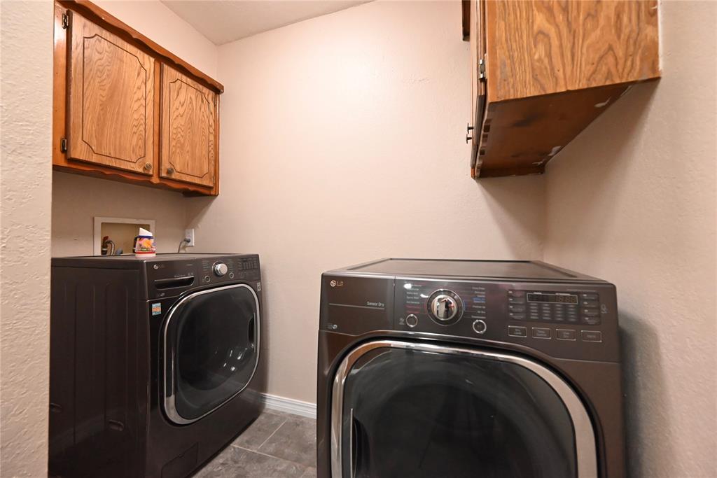 107 Glenwood Drive Property Photo 22