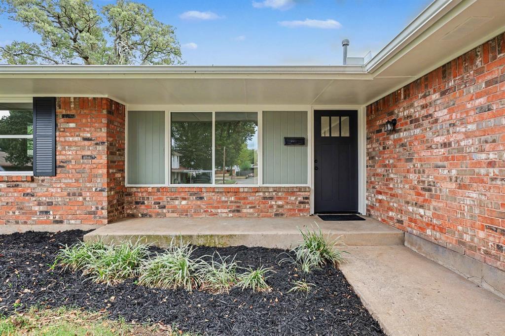 3108 Simmons Drive Property Photo 3