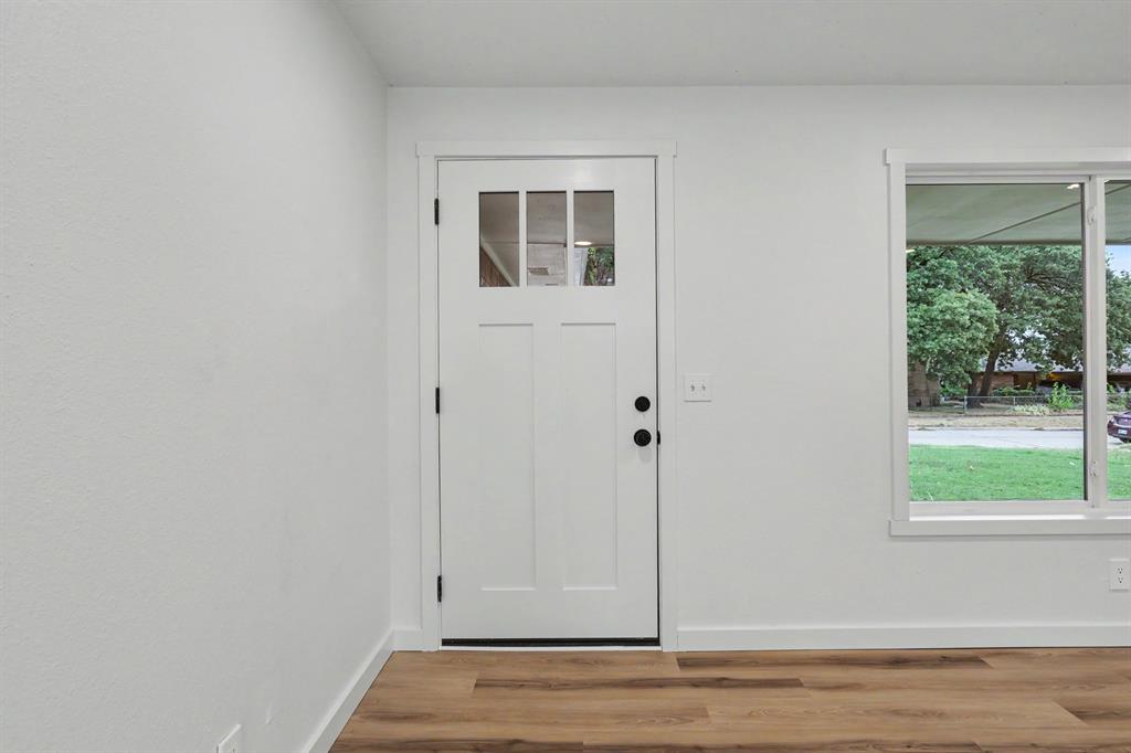 3108 Simmons Drive Property Photo 4