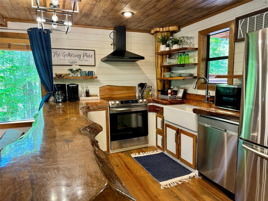 453 Deer Creek Trail Property Photo 32