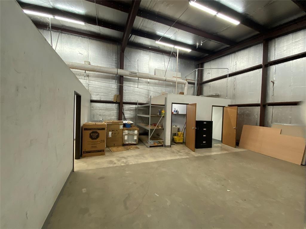 2821 W 3rd Street Property Photo 12