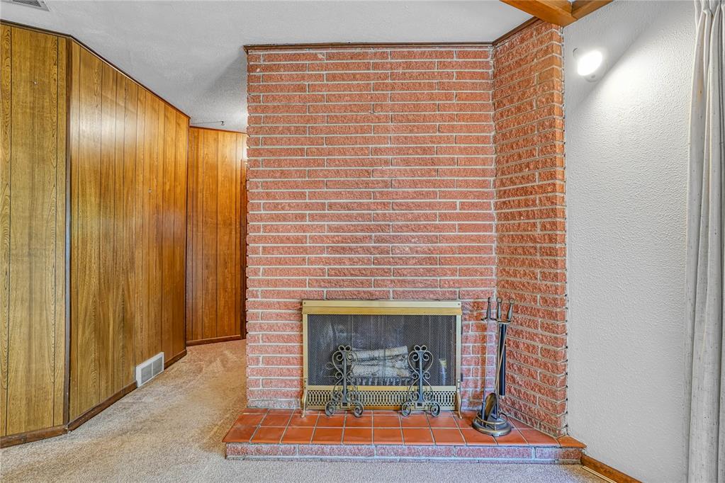 1909 N Flamingo Lane Property Photo 8