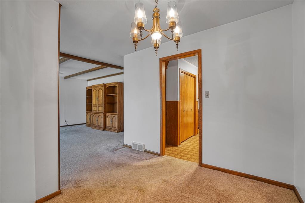 1909 N Flamingo Lane Property Photo 9