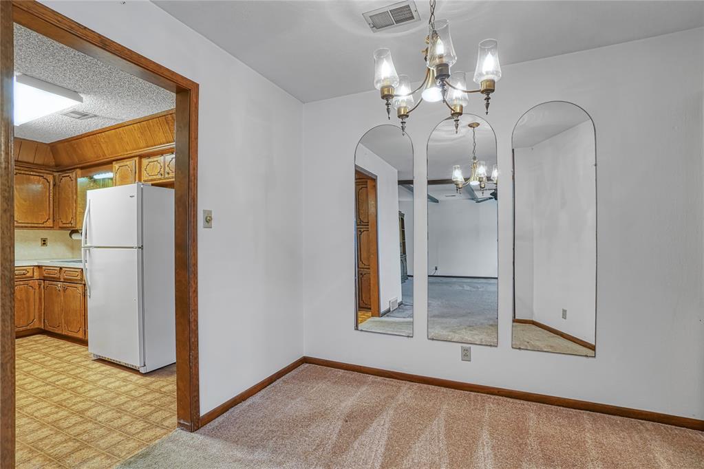 1909 N Flamingo Lane Property Photo 11