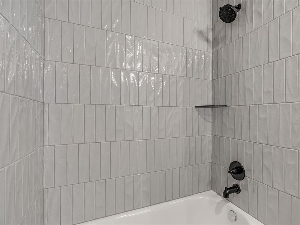 4901 Misty Wood Lane Property Photo 23
