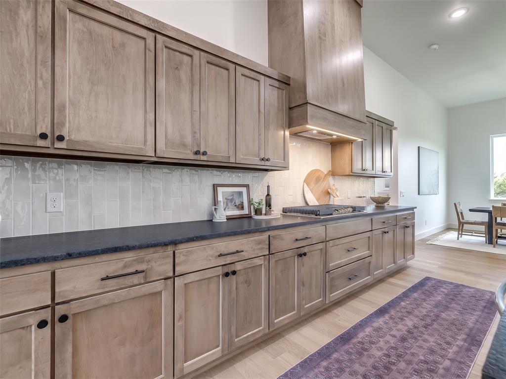 14117 N Ridge Drive Property Photo 11