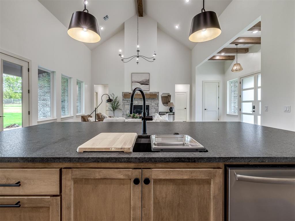 14117 N Ridge Drive Property Photo 13