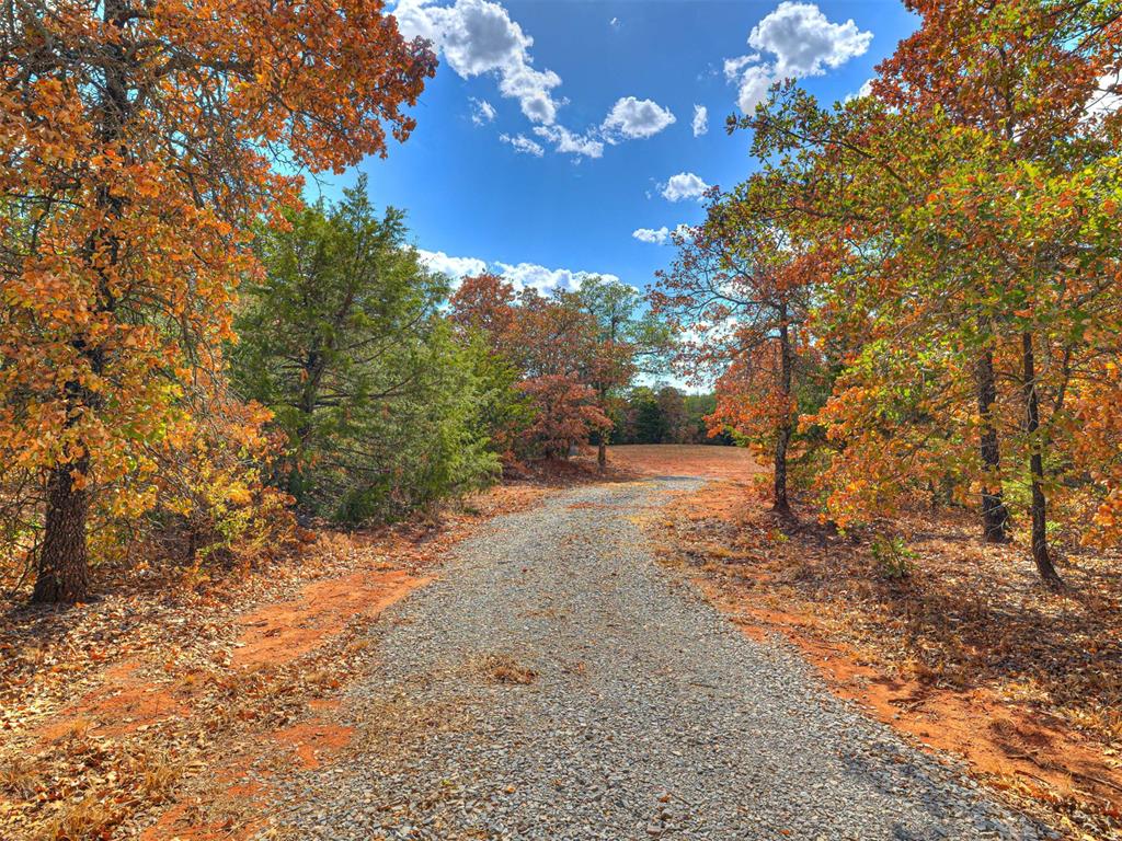 10422 236th Street Property Photo 4