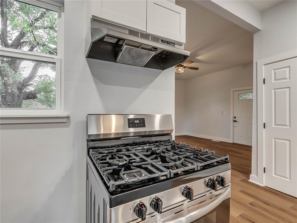 517 E Perkins Avenue Property Photo 9