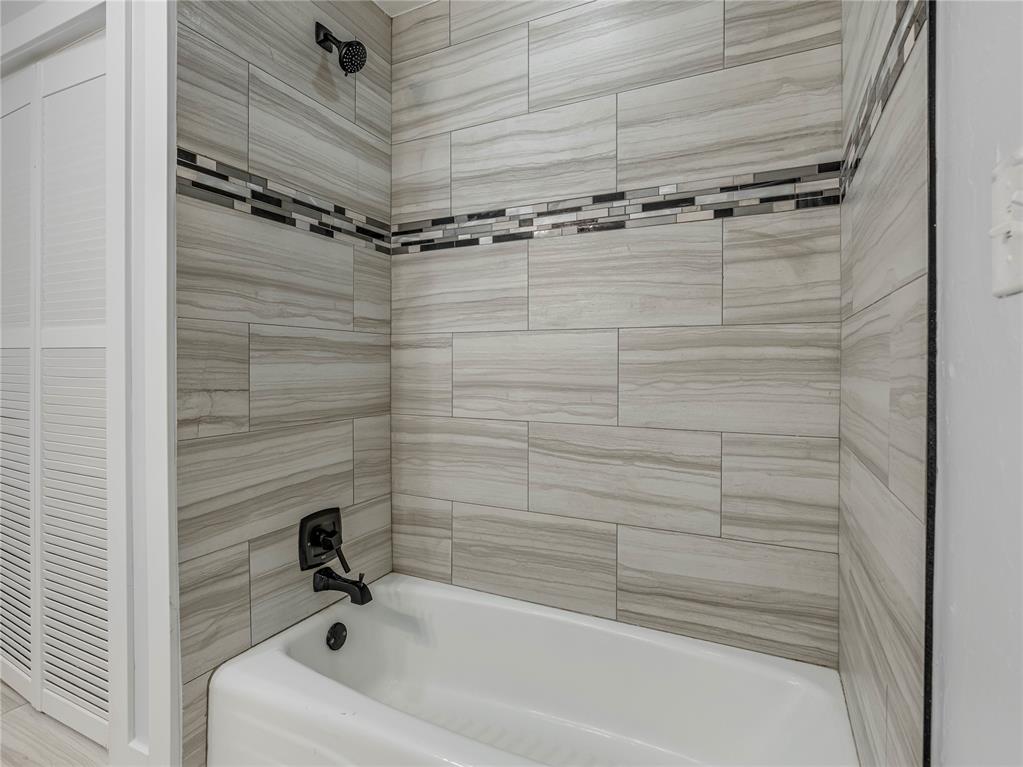 517 E Perkins Avenue Property Photo 13