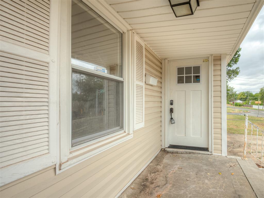 2440 Nw 36th Street Property Photo 3