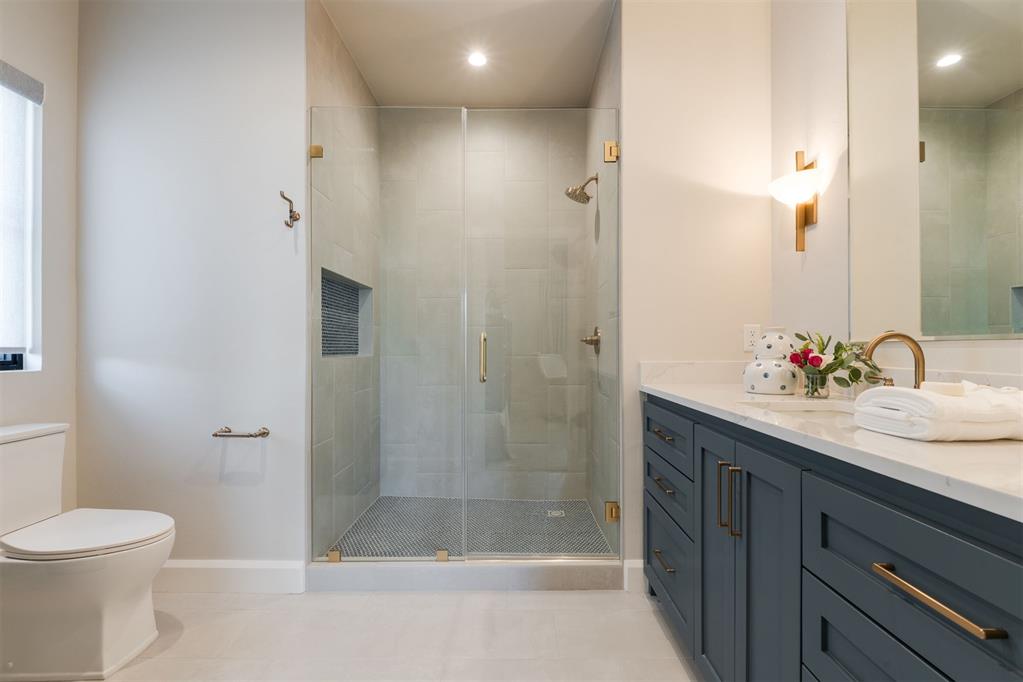 15628 Woodleaf Lane Property Photo 39