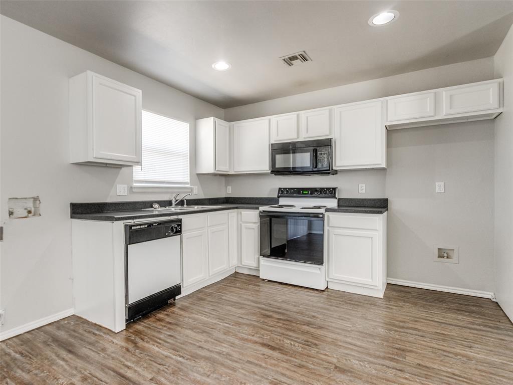 1415 Nw 98th Street Property Photo 9