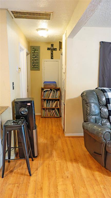 1220 W Texas Avenue Property Photo 5