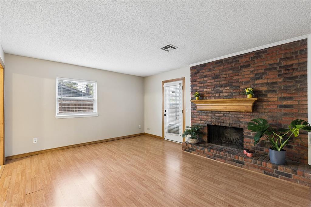 533 Beebe Street Property Photo 6