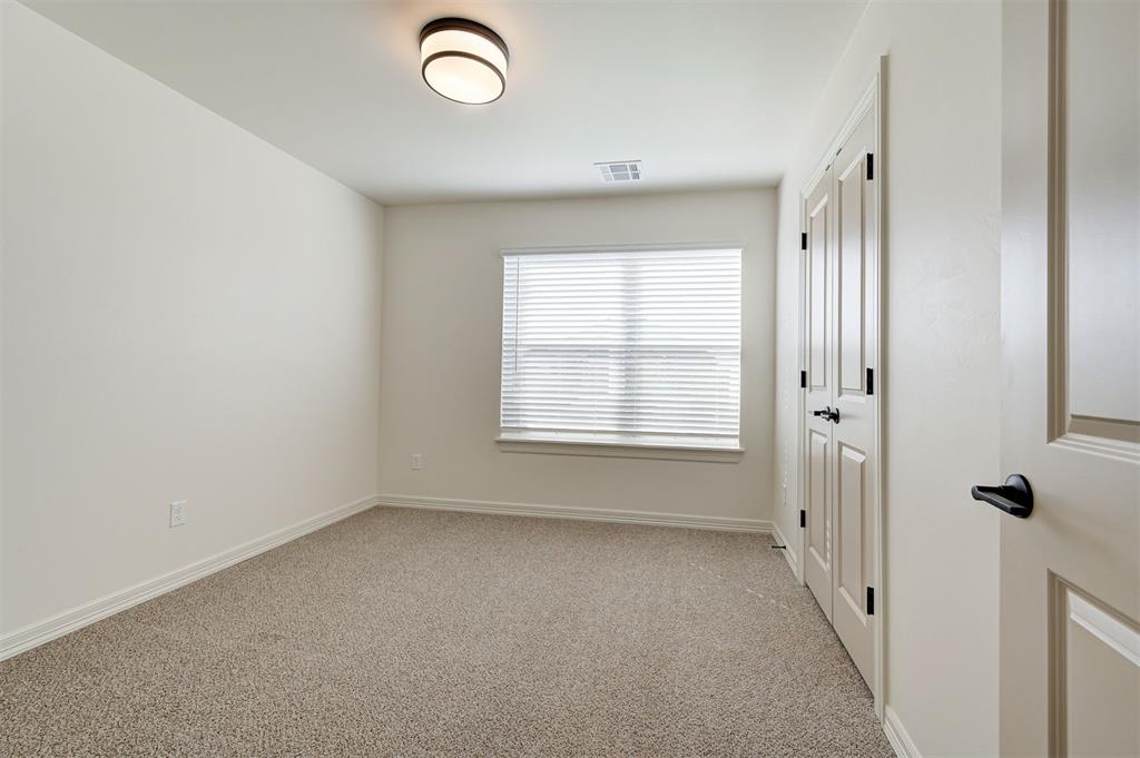 11917 Nw 120th Street Property Photo 29