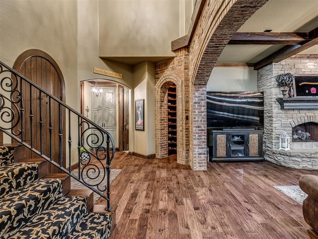 6702 Stone Hill Drive Property Photo 8