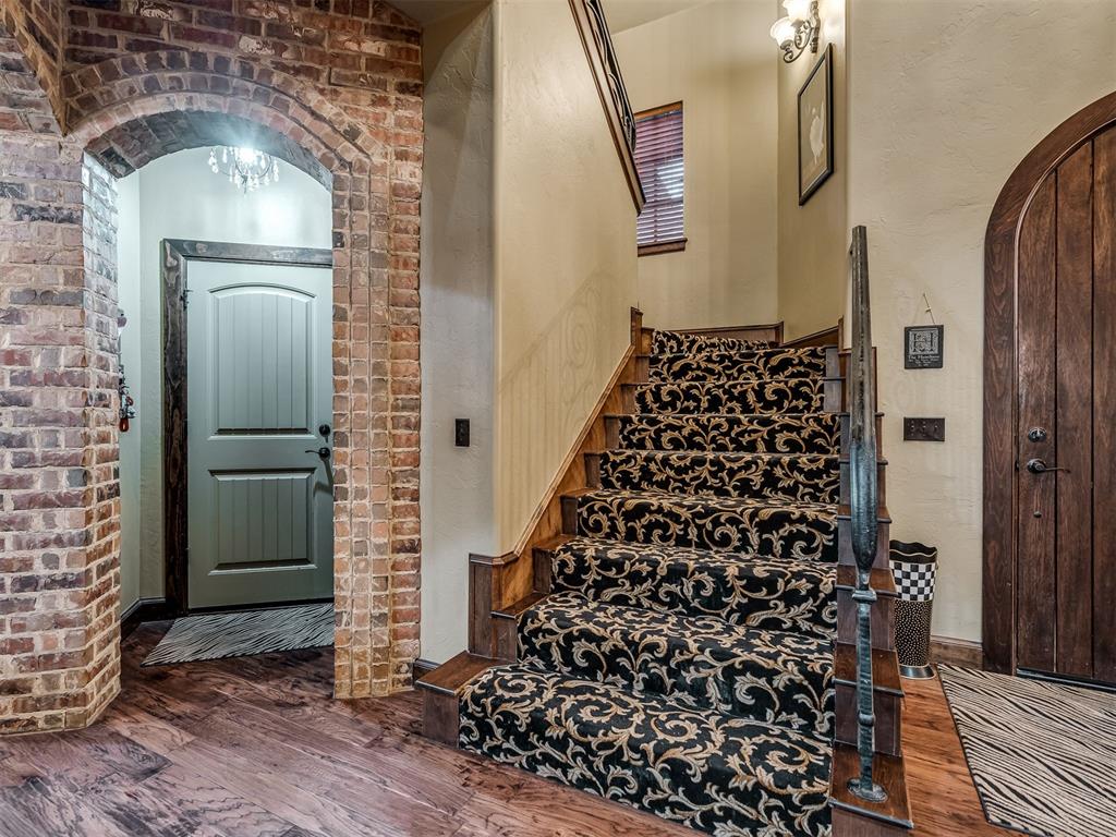 6702 Stone Hill Drive Property Photo 10