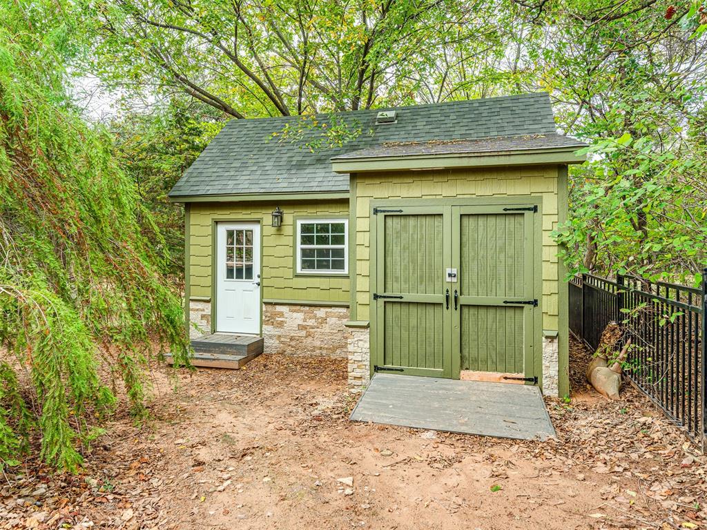 6702 Stone Hill Drive Property Photo 36