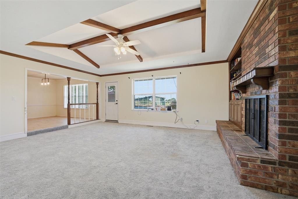 103 E Lakeview Court Property Photo 2