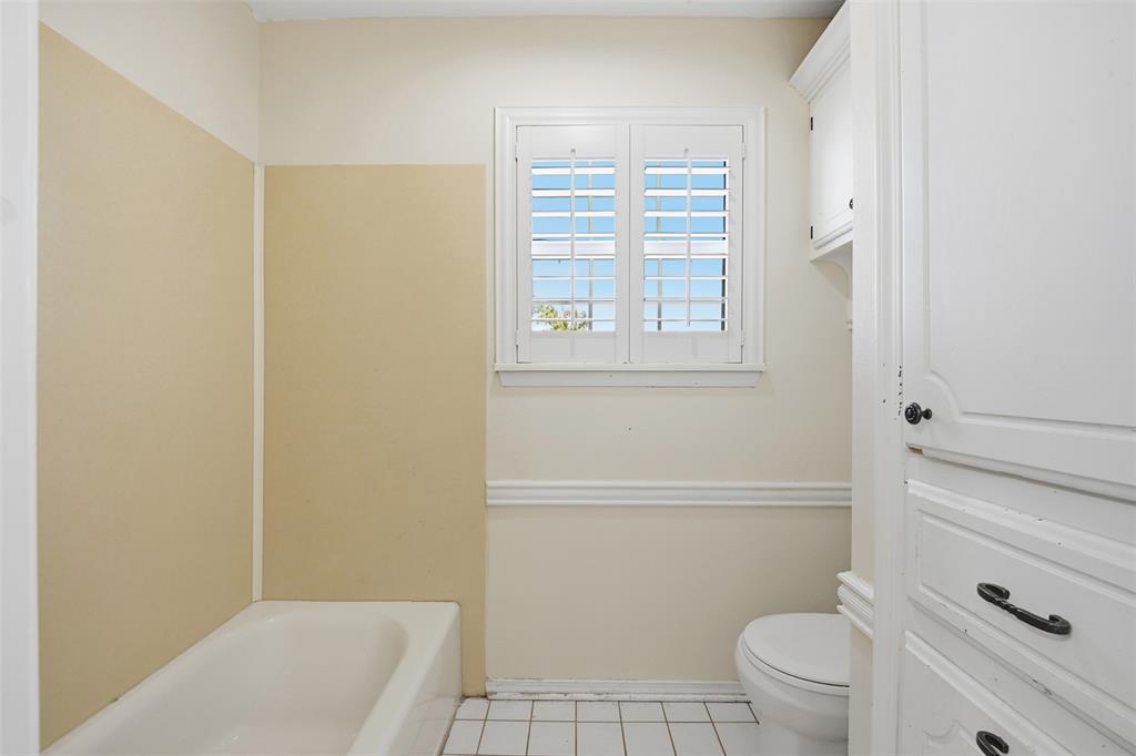 103 E Lakeview Court Property Photo 11