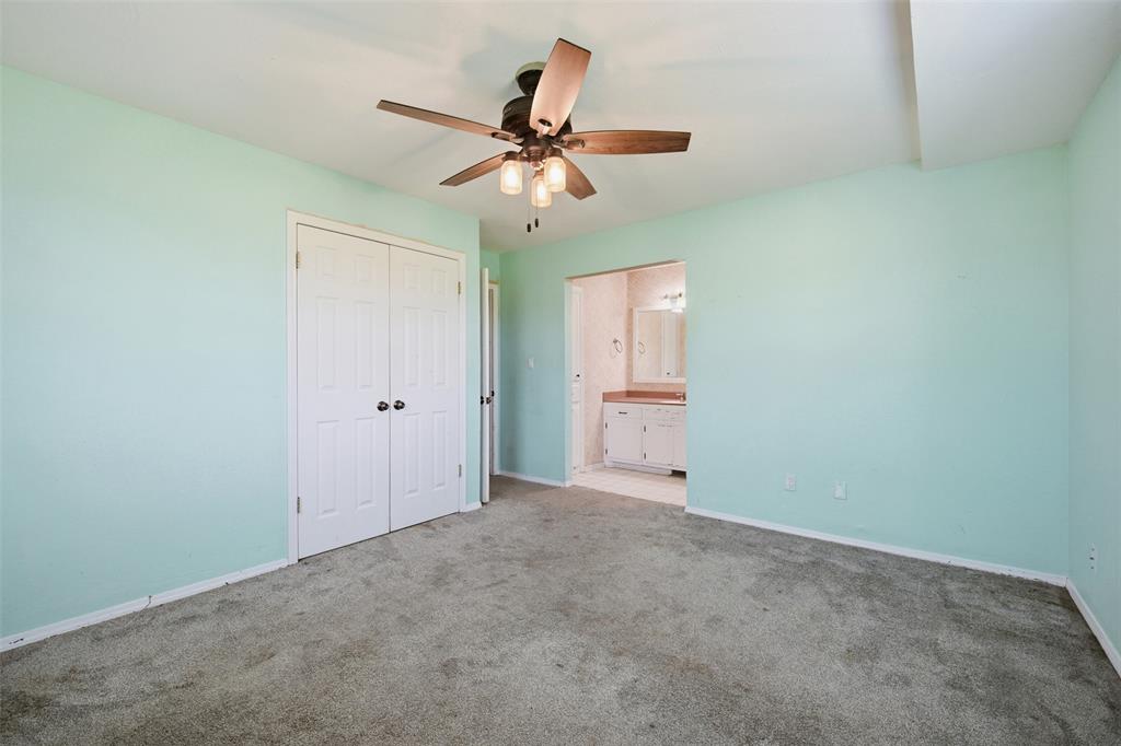 103 E Lakeview Court Property Photo 13
