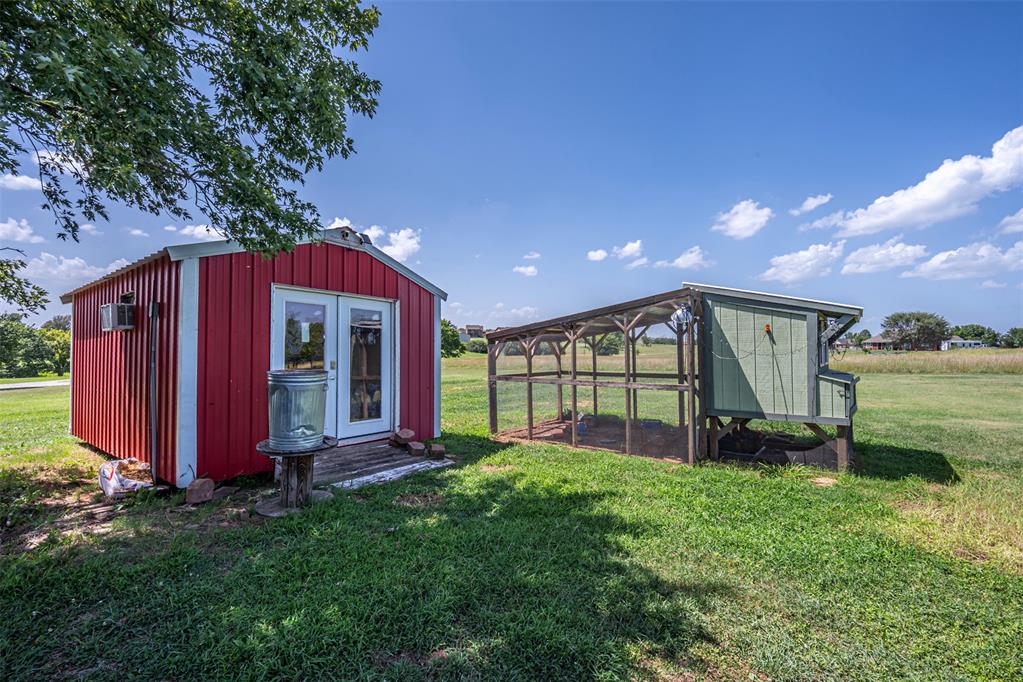103 E Lakeview Court Property Photo 17