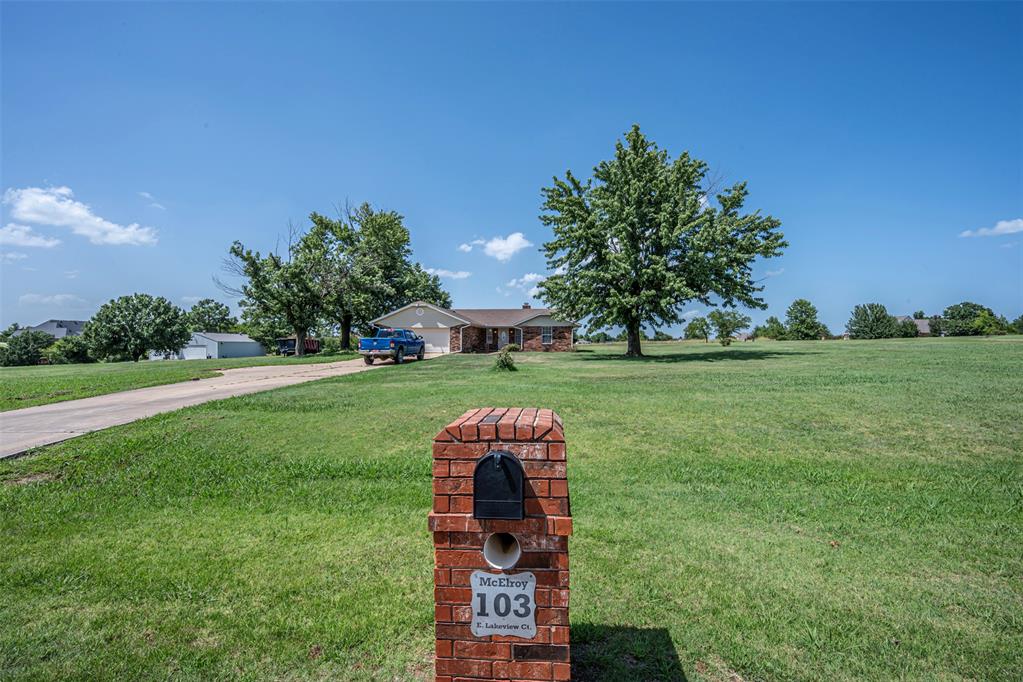 103 E Lakeview Court Property Photo 18